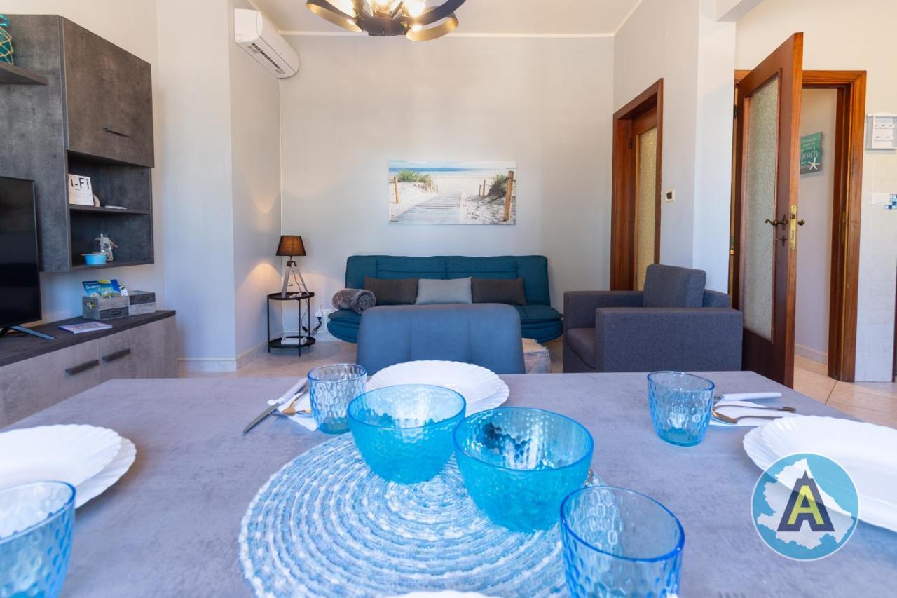 Casa Del Bello - Appartamento Di Fronte Al Mare A Silvi Silvi Marina Eksteriør billede