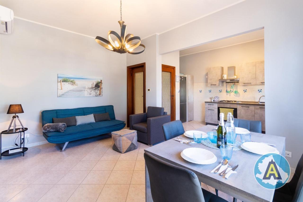 Casa Del Bello - Appartamento Di Fronte Al Mare A Silvi Silvi Marina Eksteriør billede